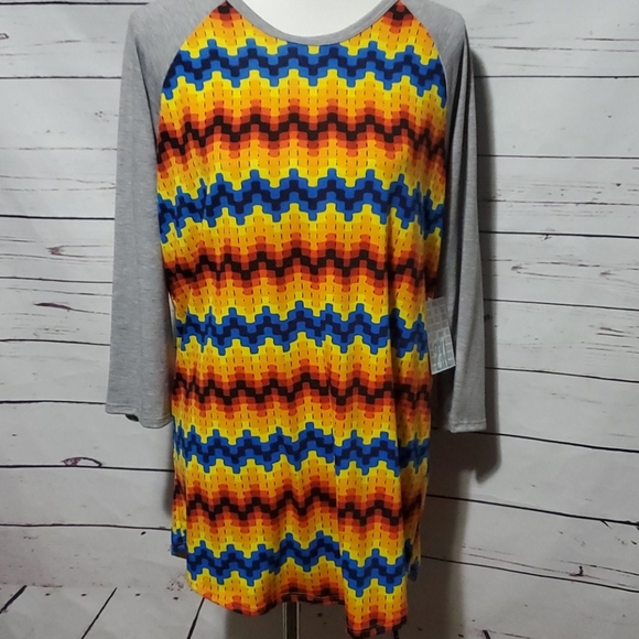 NWT LuLaRoe Randy Baseball T Shirt - Picture 1 of 5